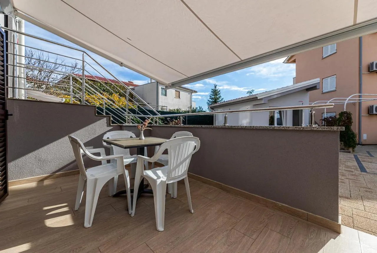 Apartments Crnekovic III Baska  Croatia