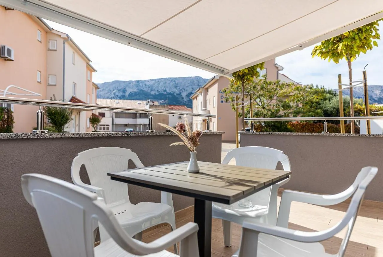 Apartments Crnekovic III Baska  0*, Baska (Krk) Croatia