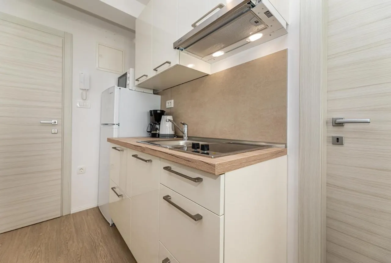Apartments Crnekovic III Baska