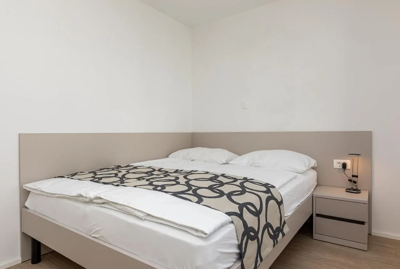 Apartments Crnekovic III Baska  Croatia