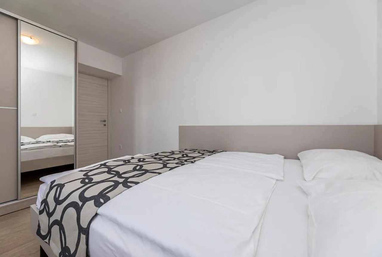 Apartments Crnekovic III Baska