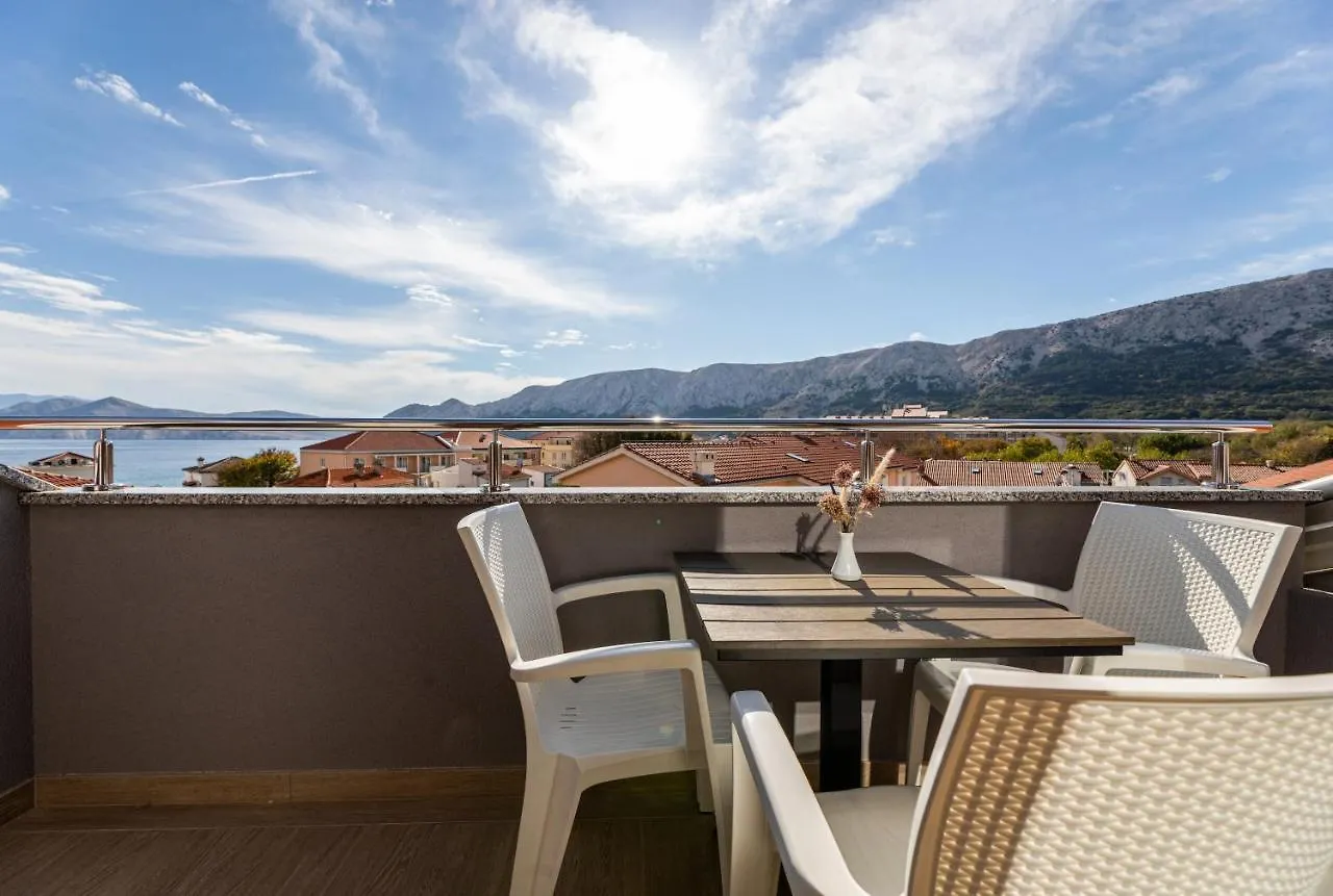 Apartments Crnekovic III Baska  0*, Baska (Krk) Croatia
