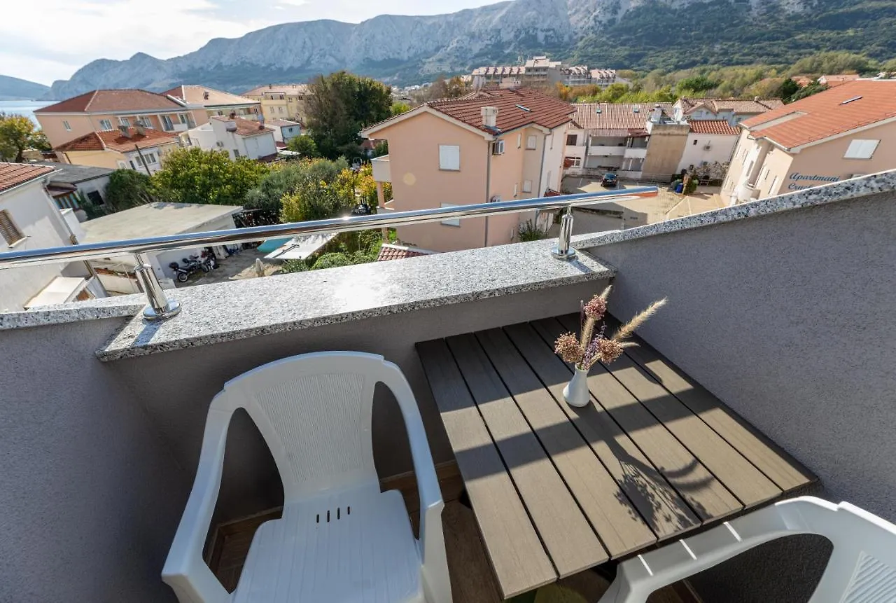 Apartments Crnekovic III Baska  Baska (Krk)