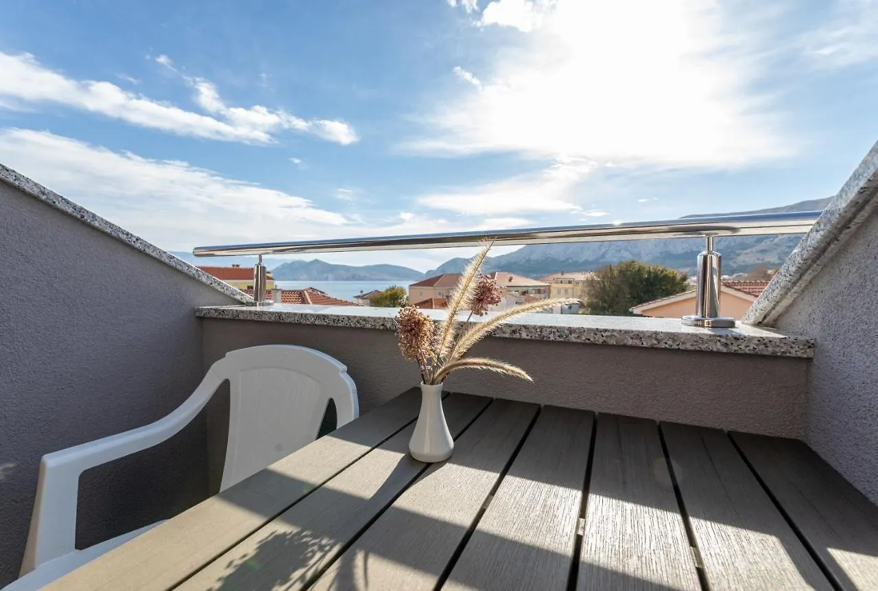 Apartments Crnekovic III Baska  0*, Baska (Krk) Croatia
